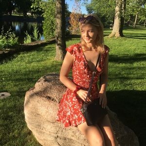 Meet your Posher, Allison